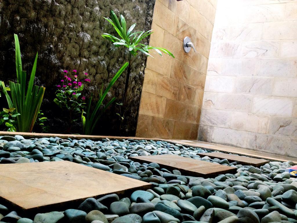 Shu Villa Lombok Kuta  Buitenkant foto