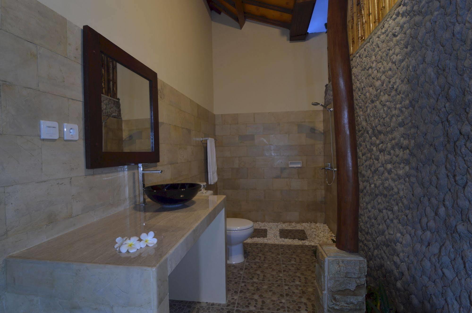 Shu Villa Lombok Kuta  Buitenkant foto