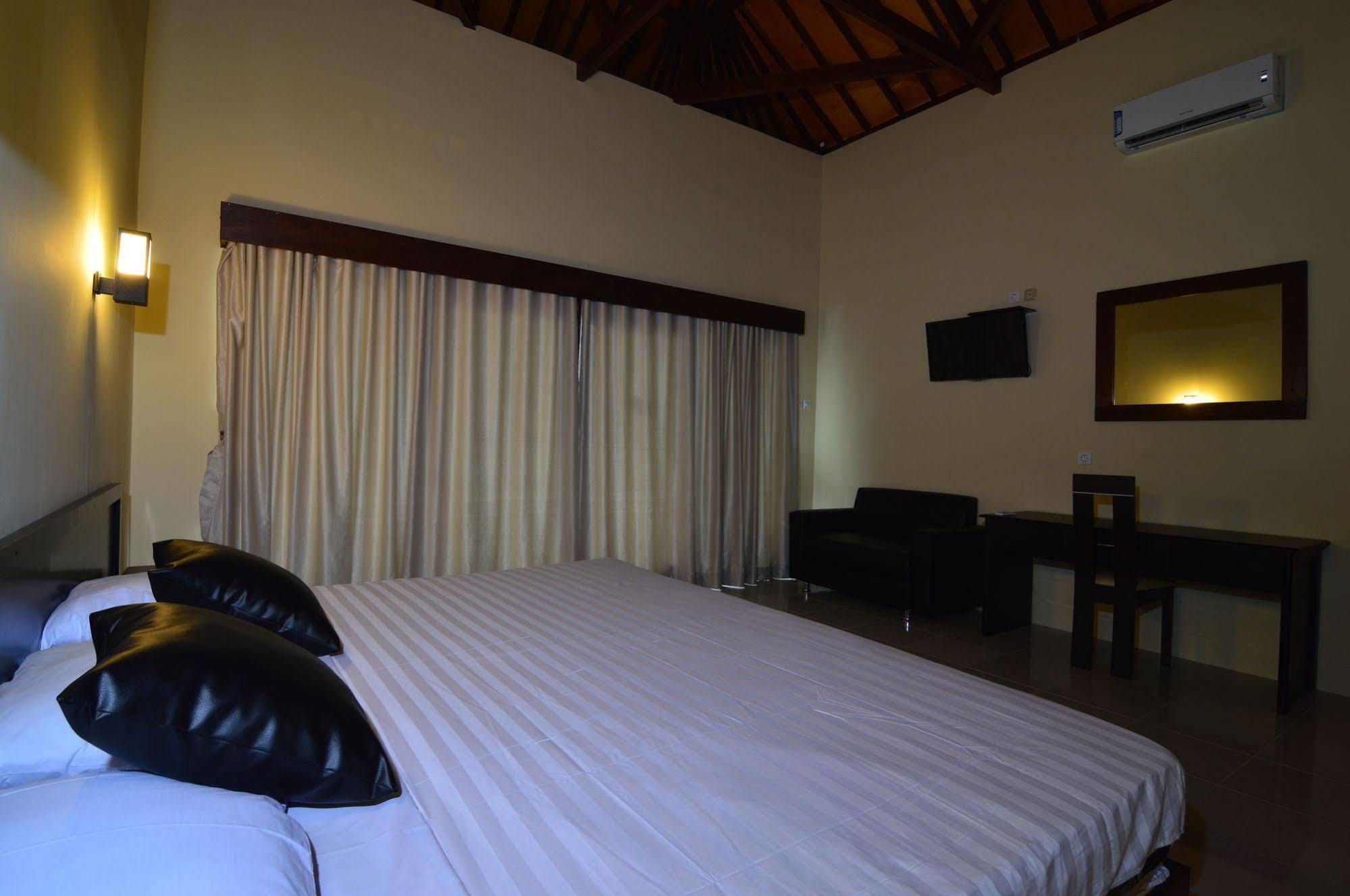 Shu Villa Lombok Kuta  Buitenkant foto