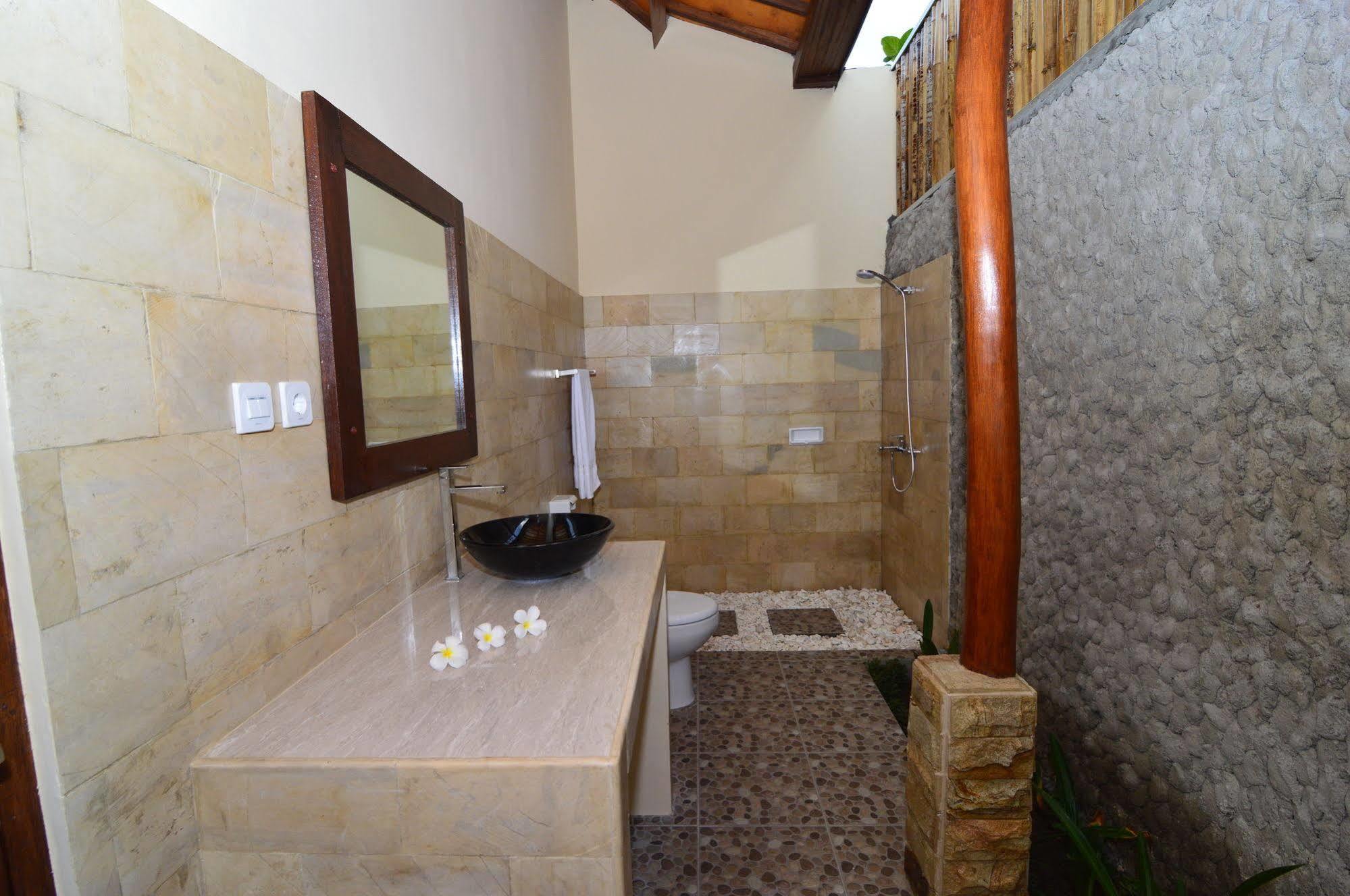 Shu Villa Lombok Kuta  Buitenkant foto