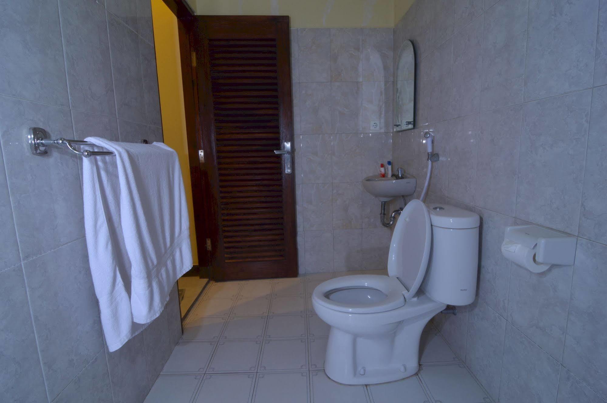 Shu Villa Lombok Kuta  Buitenkant foto