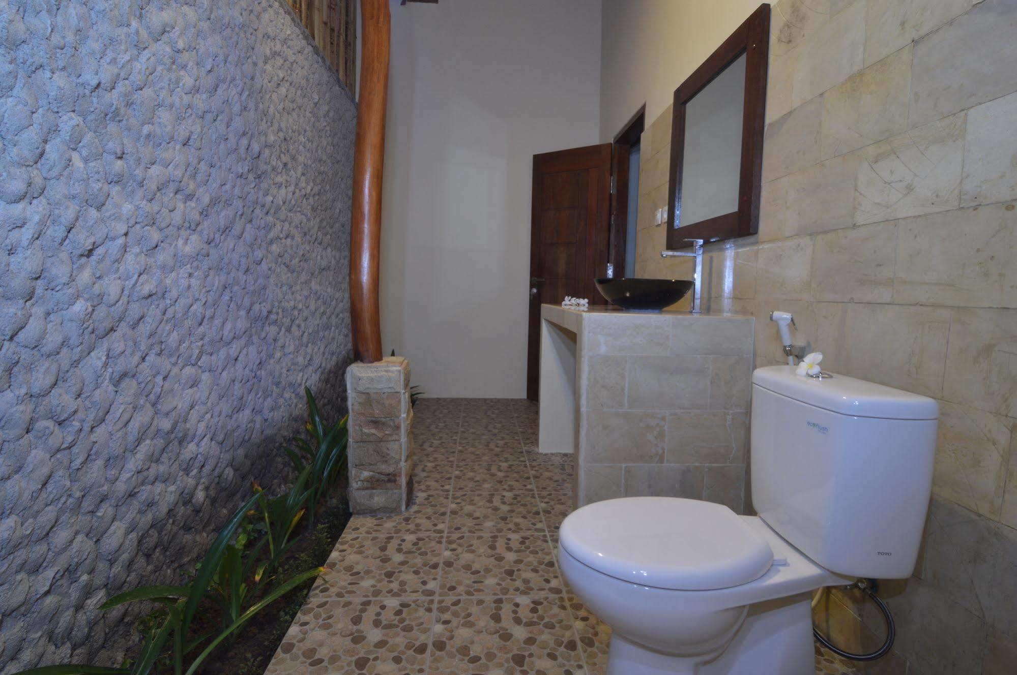 Shu Villa Lombok Kuta  Buitenkant foto